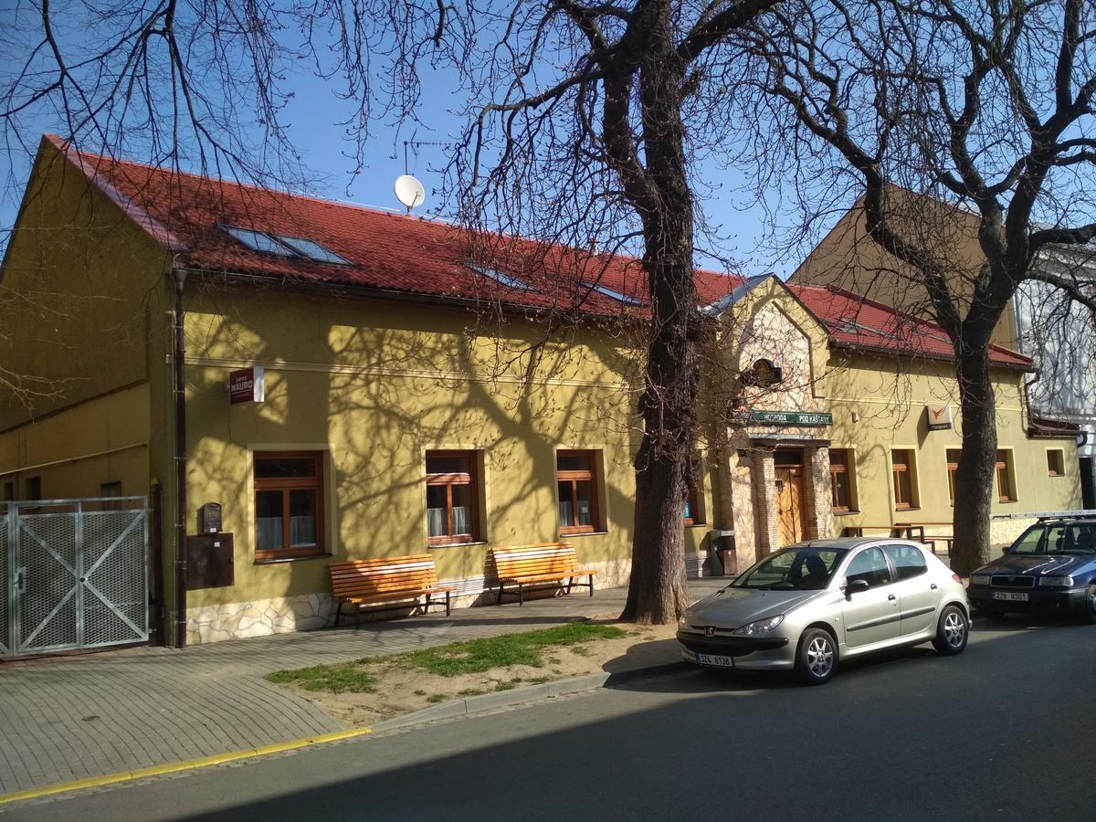 Penzion Pod Kastany Kvasice 外观 照片